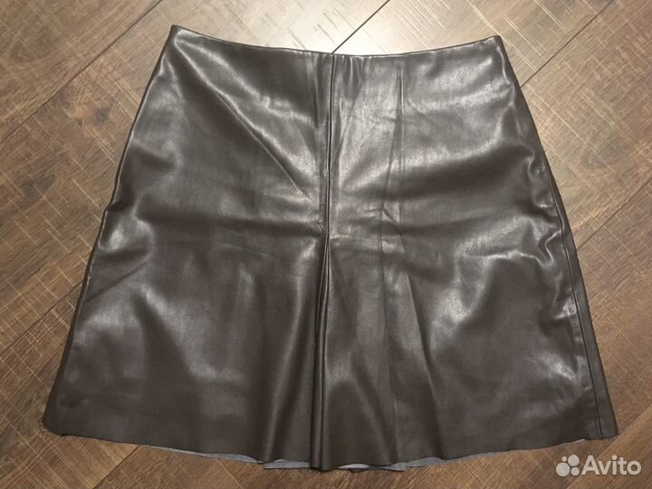 Юбка из искусственной кожи