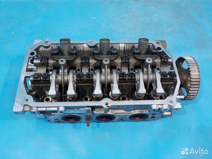 Головка блока цилиндров (гбц) правая mitsubishi Ou