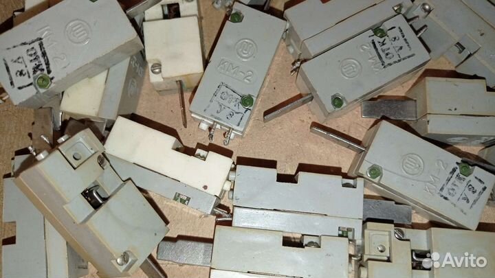 Герконовые кнопки км-2