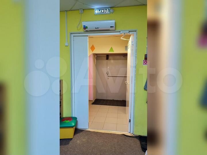 Офисное помещение, 283.7 м²