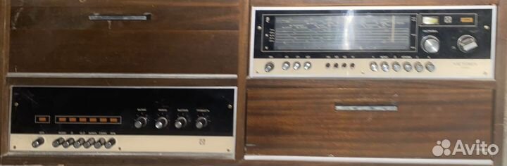 Радиола Victoria