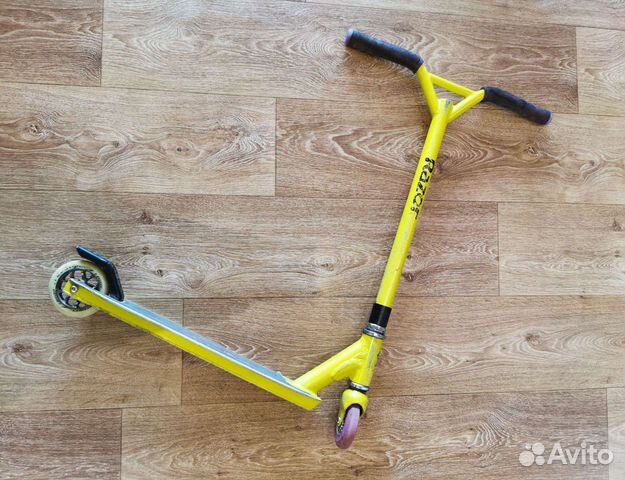 Самокат Razor Beast трюковой