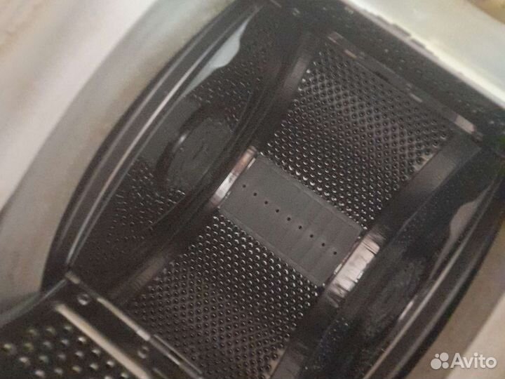 Стиральная машина с вертикальной загрузкой