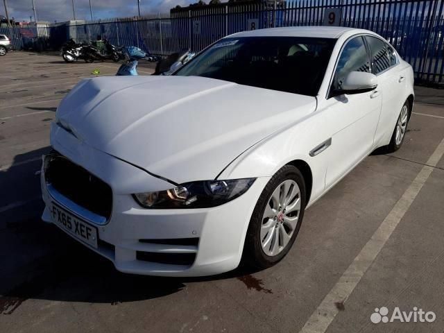 Накладка двери передней левой Jaguar XE X760 2015