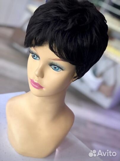 Парики женские