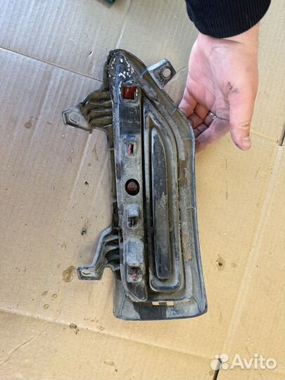 Катафот заднего бампера правый Kia Rio X