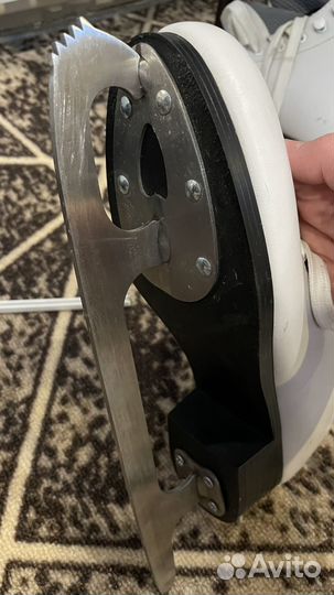 Коньки фигурные