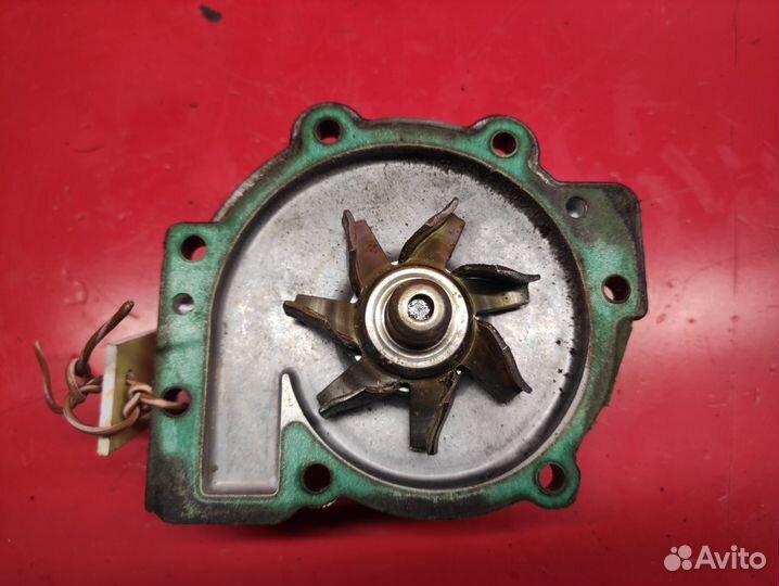 Водяной насос (помпа) Volvo 2.5T B5254T10