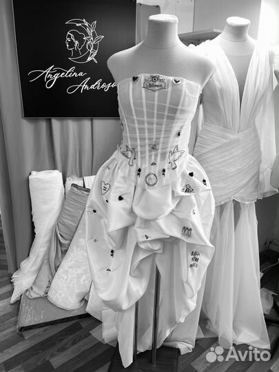 Массовый пошив женской одежды