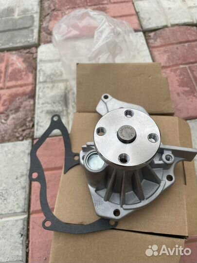 Помпа на ford focus 2 1 6