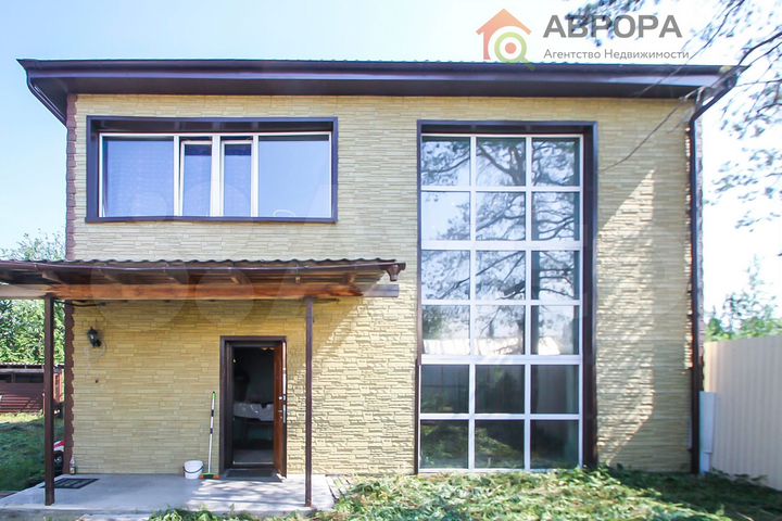 Дом 180 м² на участке 5,5 сот.