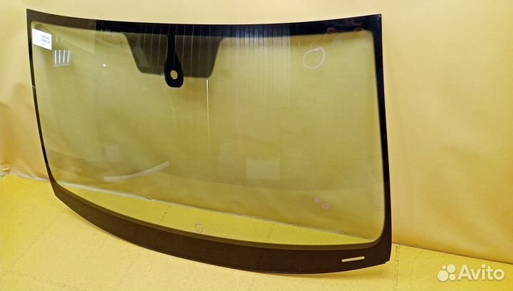 Стекло лобовое (ветровое) Karoq