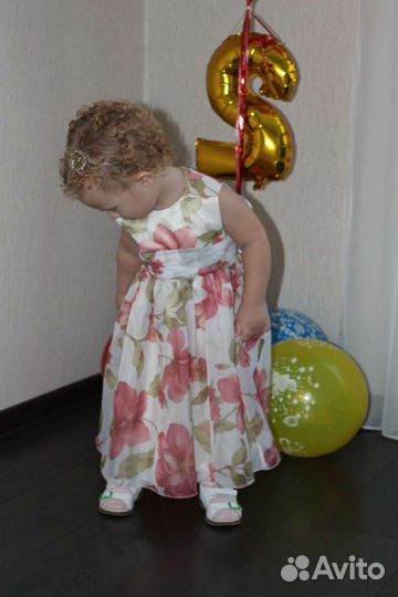 Платье нарядное для девочки