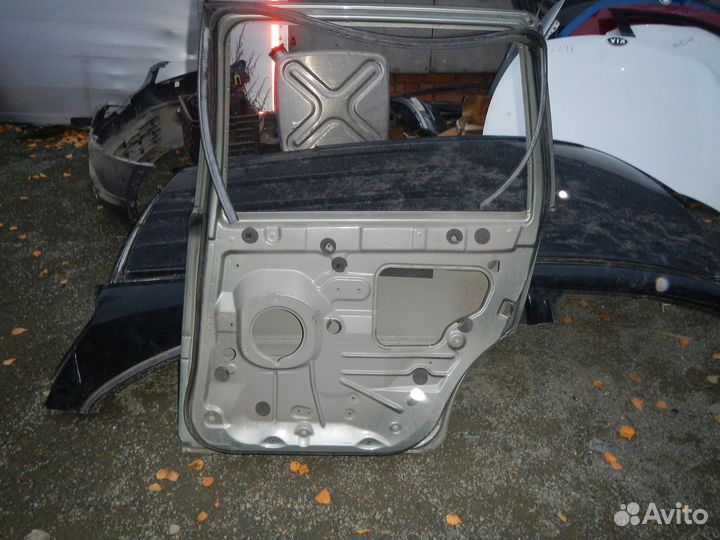 Дверь задняя правая Volvo XC90