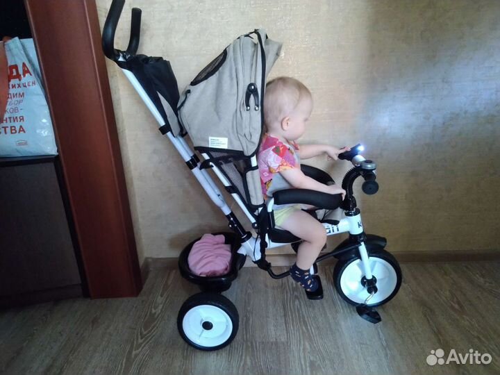 Детский велосипед с ручкой новый