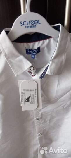 Продам новую школьную рубашку