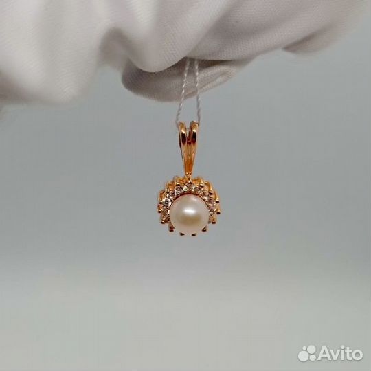 Подвеска с синтетическим камнем Золото