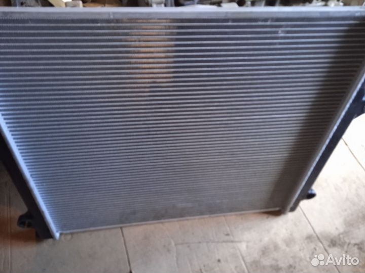 Радиатор охлаждения Toyota Land Cruiser prado 120