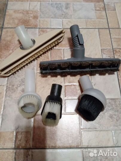 Щетки и насадки к пылесосам