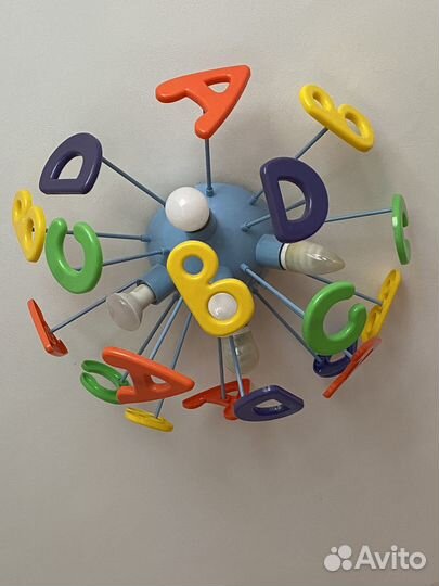 Люстра в детскую с лампочками