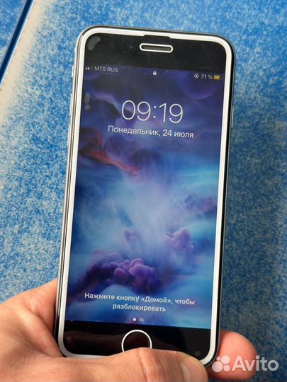 Телефон iPhone 6s