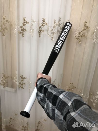 Бейсбольная бита