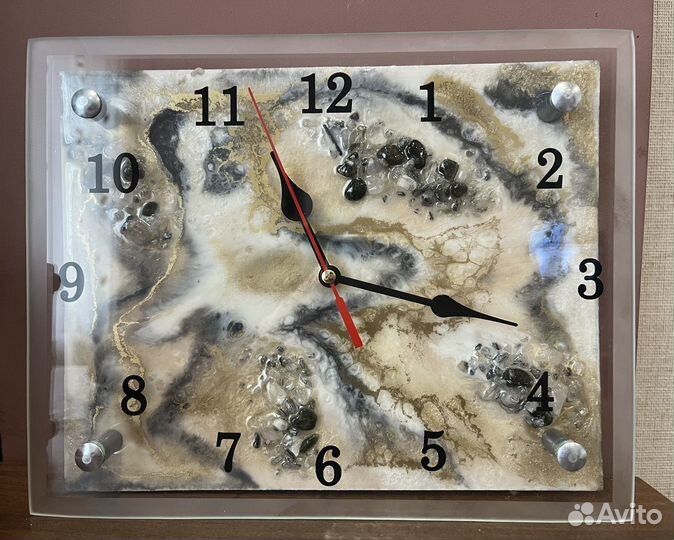 Часы из эпоксидной смолы