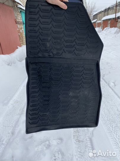 Коврики на nissan juke