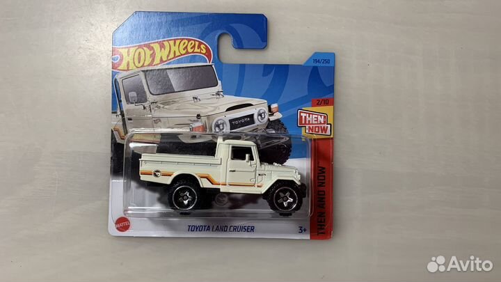 Машинка Hot Wheels Toyota Land Cruiser Ivory