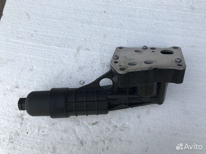 Mercedes-Benz M271 Корпус масленого фильтра