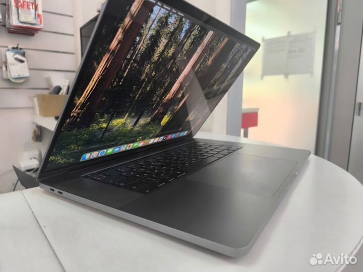 Ноутбук, Apple MacBook Pro 16 2019 Core i7