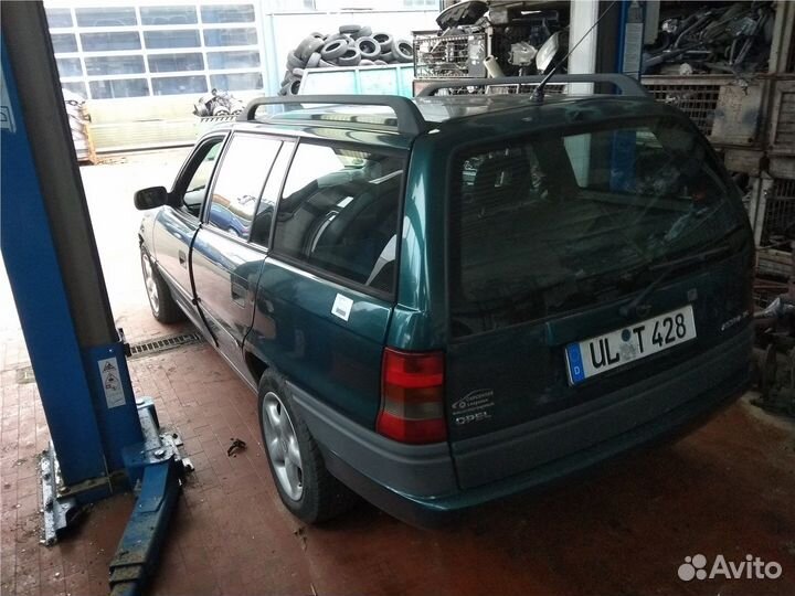 Разбор на запчасти Opel Astra F