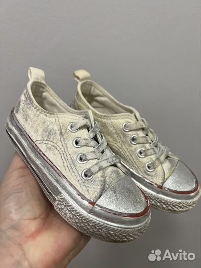 Модные кеды convers