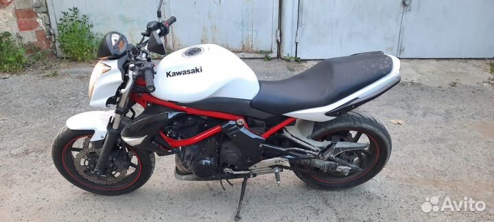 Мотоцикл Kawasaki er-4n