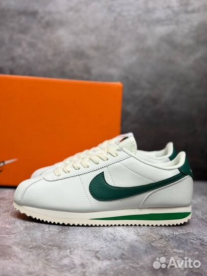 Женские Кроссовки nike cortez весна -лето