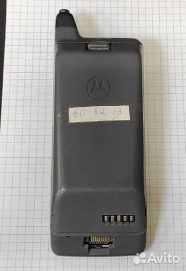 Винтажный кнопочный телефон 