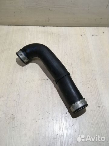 Патрубок интеркулера Фольксваген Тоуран BKC