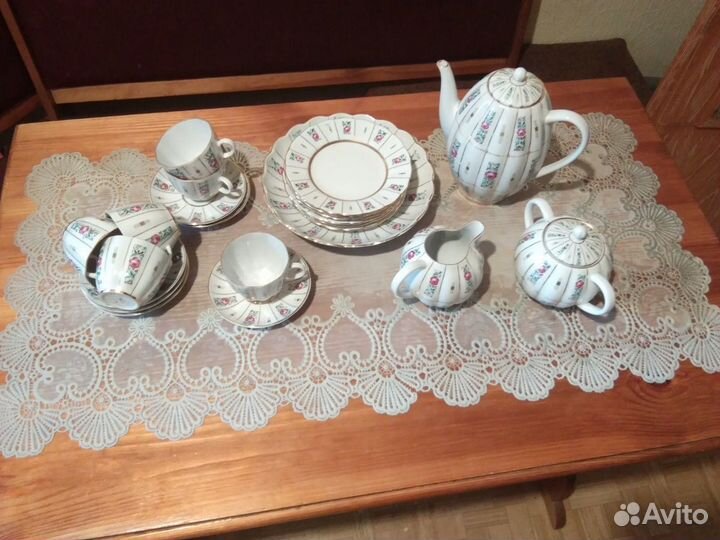 Кофейный сервиз из СССР. 1973 г. Фарфор, лфз