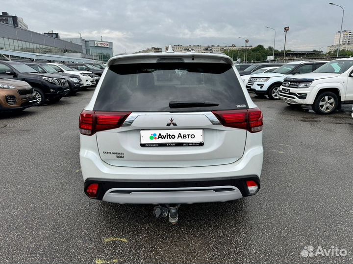 Mitsubishi Outlander 2.0 CVT, 2021, 69 000 км