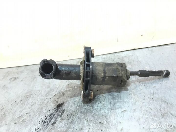 Рабочий цилиндр сцепления Volkswagen Polo 1 седан