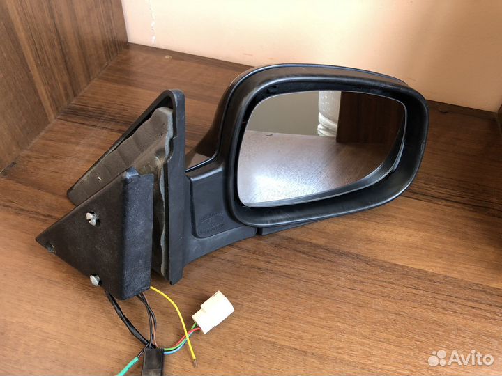 Боковое зеркало газ 31105 Волга правое