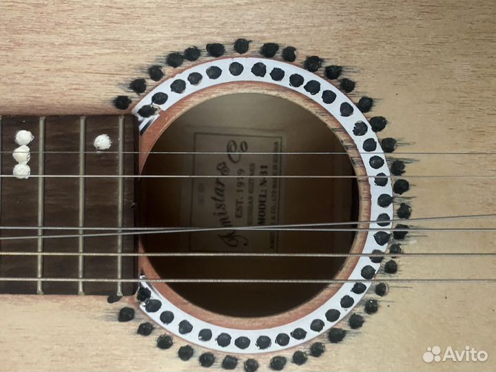 Акустическая гитара