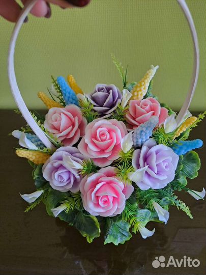 Корзина роз из мыла ручной работы