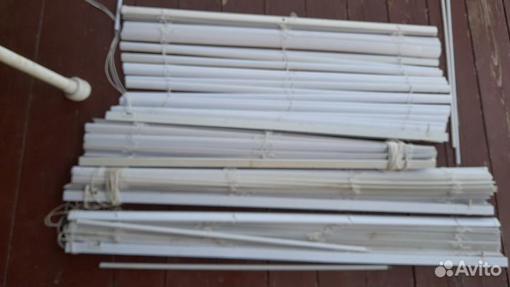 Жалюзи горизонтальные пластик