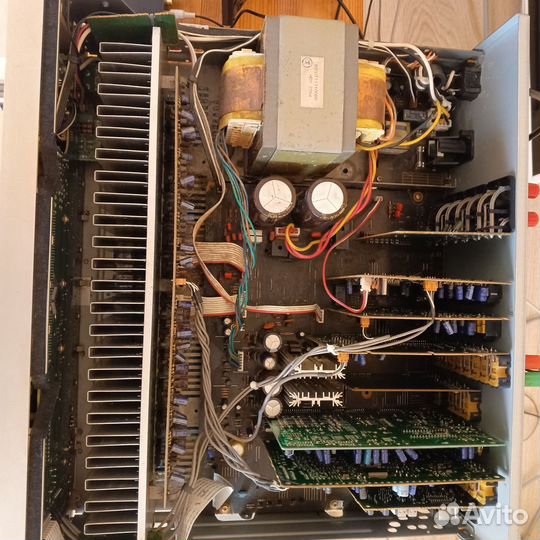 Av ресивер Marantz sr6200