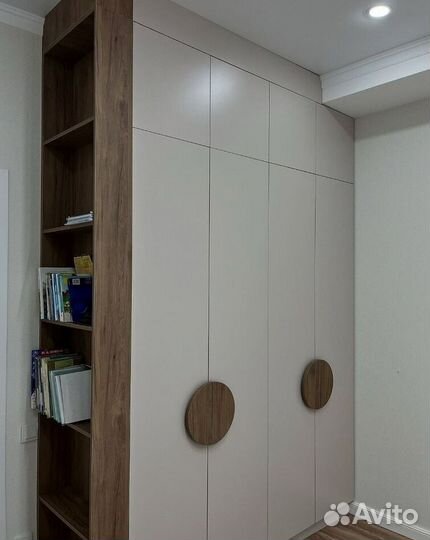 Распашной шкаф от производителя