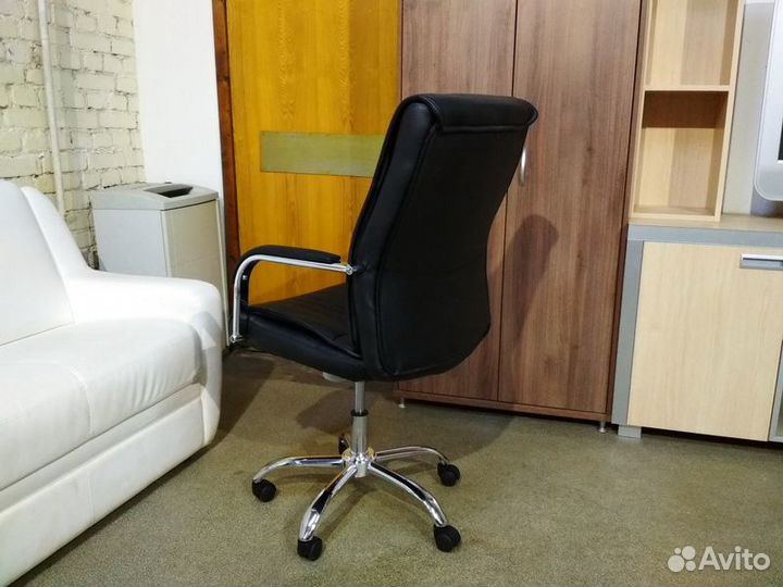 Кресло руководителя Граф экокожа Новое