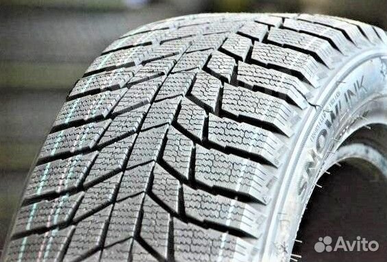 Triangle PL01 225/60 R18