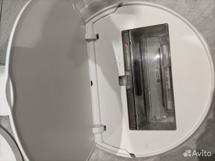 Робот-пылесос Xiaomi Mi Robot Vacuum-Mop