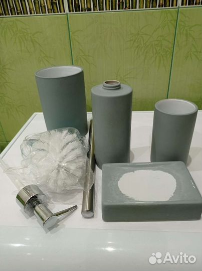 Набор для ванной комнаты 5 предметов серый